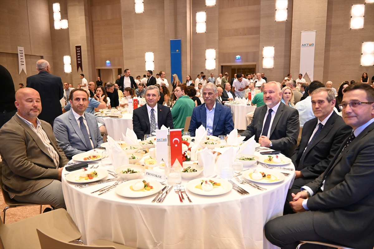 Antalya'da turizm potansiyeli ve rezervasyon eğilimleri ele alındı