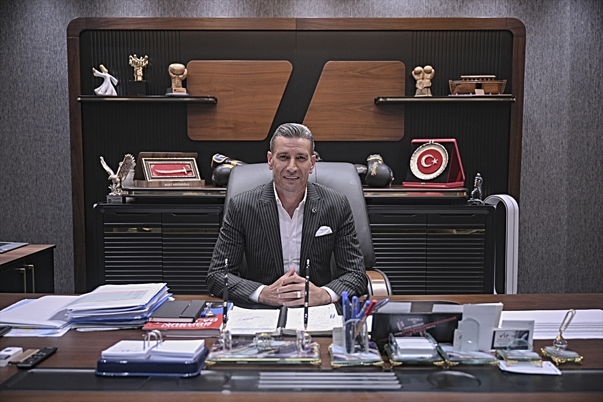 Başkan Hekimoğlu'ndan milli boksörlere 'kolbastı' sözü