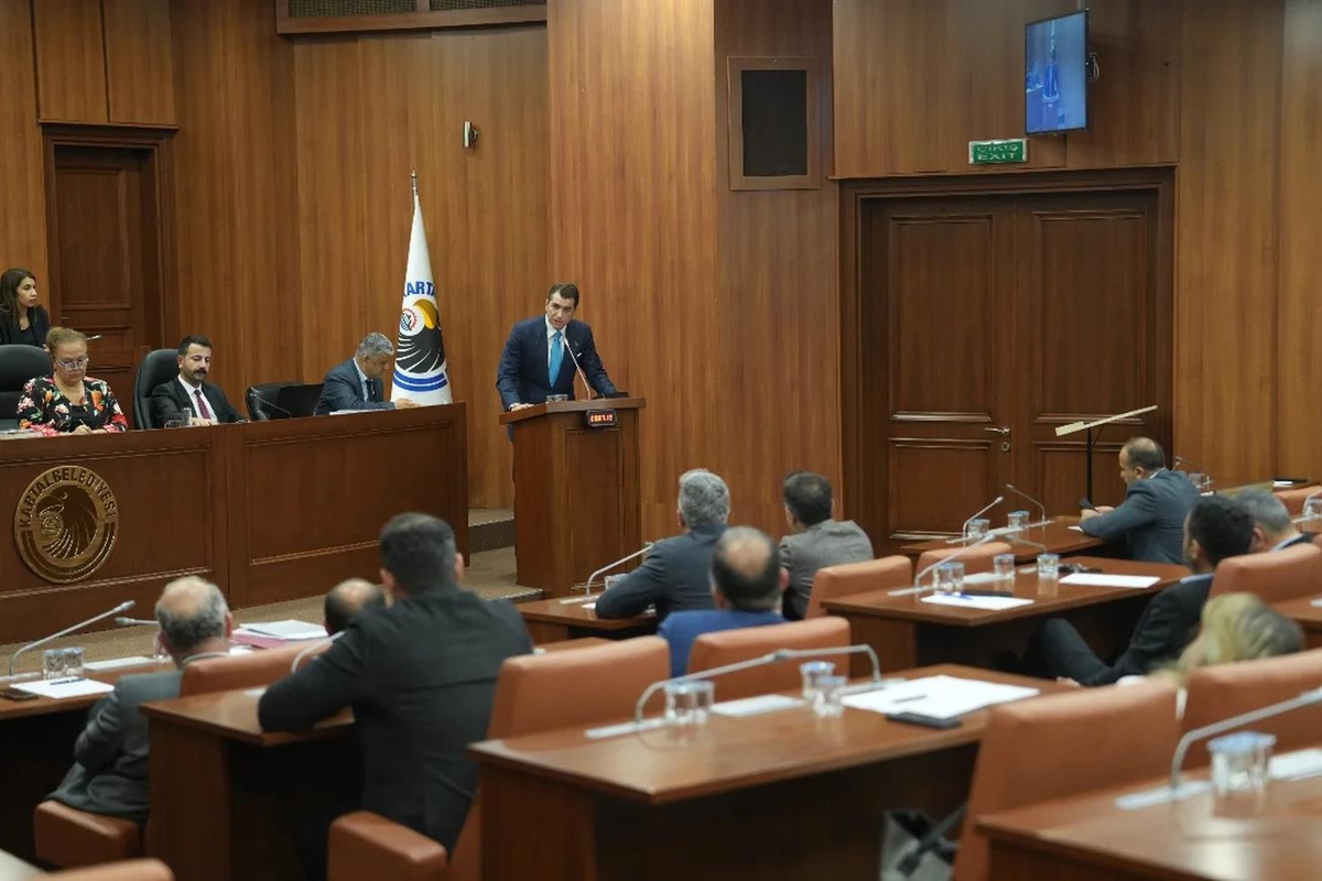 CHP’li İBB Meclis Üyesi Ekrem Eray Arda istifa etti: Yoluna bağımsız devam edecek
