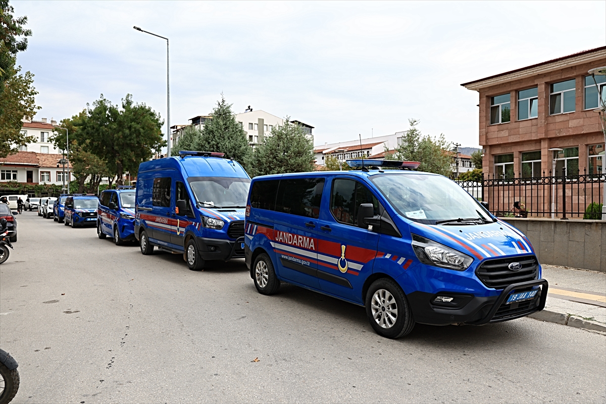Çorum'da yasa dışı bahis ve kumar operasyonu kapsamında 8 kişi tutuklandı