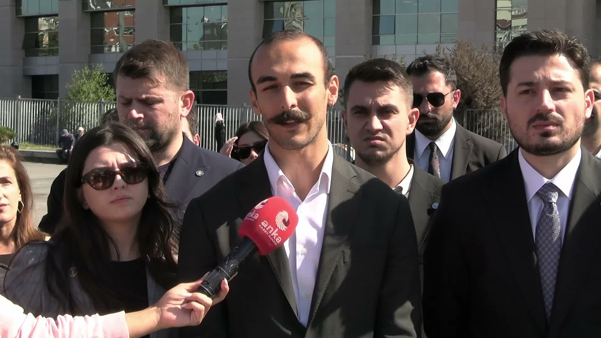 Fırat Baran Önder’e Saraçhane’de bıçaklı saldırı davası… Önder: Buradan sokak terörü konusunda emsal bir karar çıkacağını düşünüyoruz
