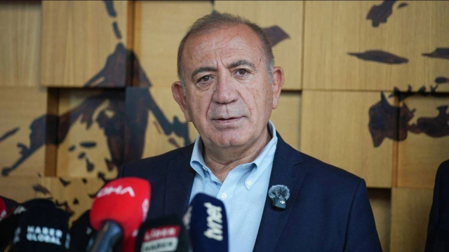 Gürsel Tekin ve heyetinin görevine son verildi