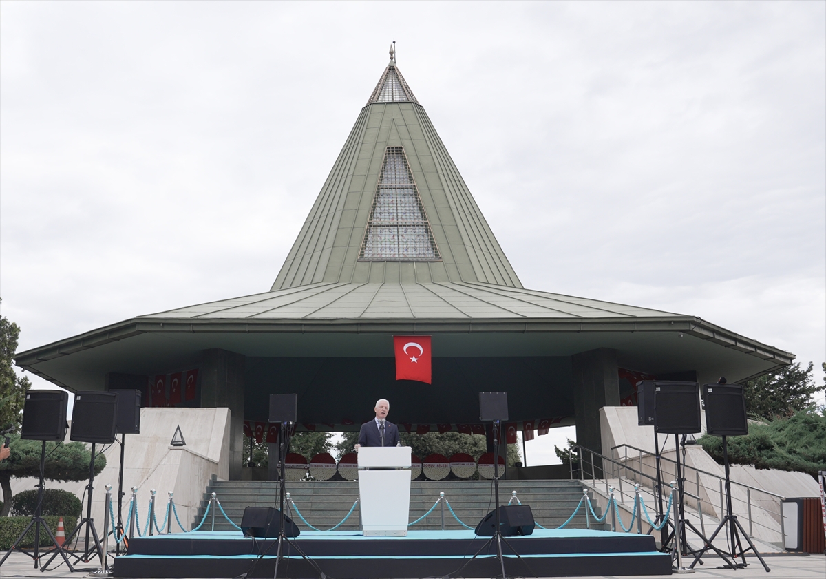 İstanbul'da Menderes, Zorlu ve Polatkan'ı anma programı düzenlendi