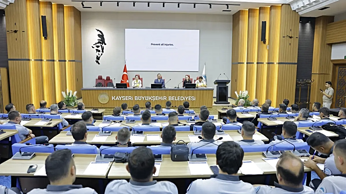 Kayseri Büyükşehir Belediyesi'nden personele iş sağlığı ve güvenliği eğitimi