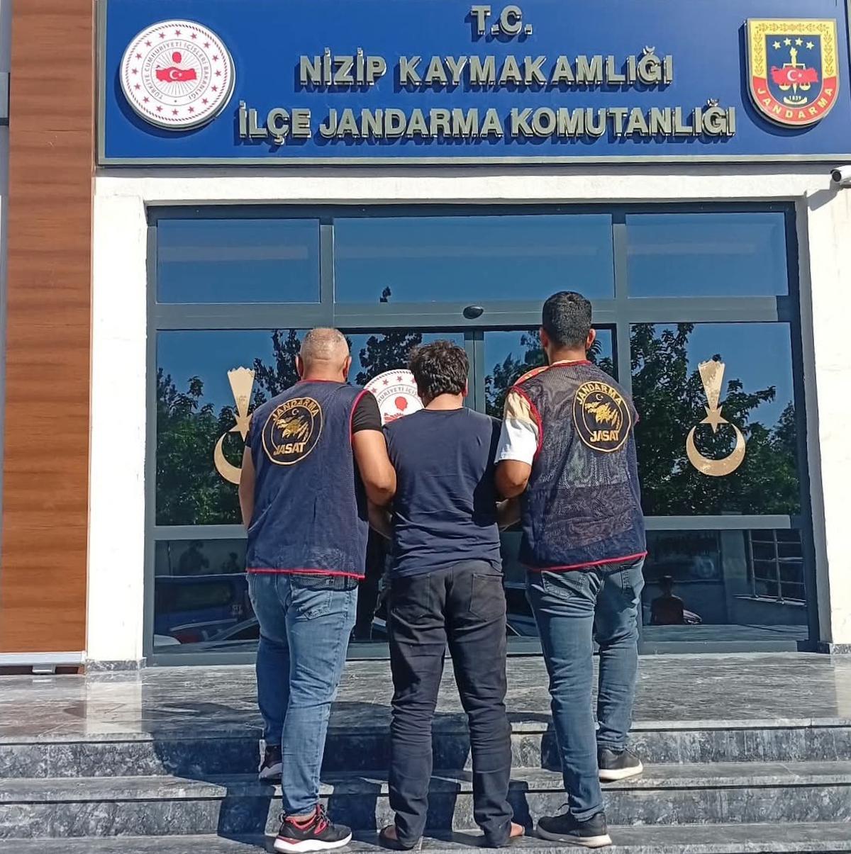 Kesinleşmiş 28 yıl cezayla aranan şahıs yakalandı