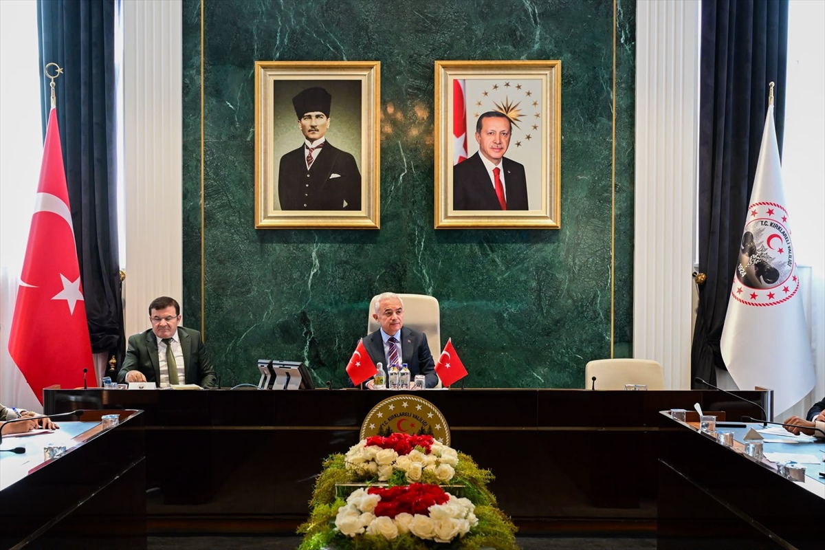 Kırklareli Valisi Turan, vatandaşlarla bir araya geldi