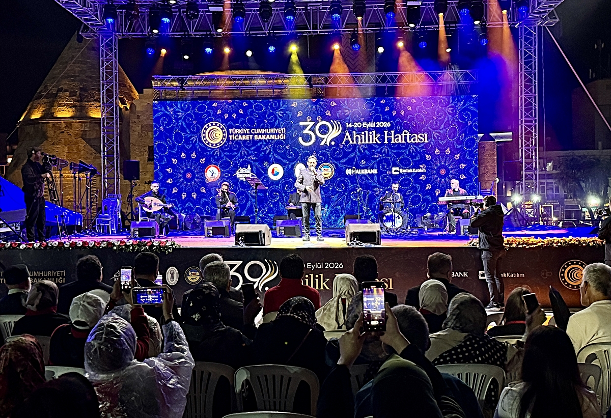 Kırşehir'de 39. Ahilik Haftası kapsamında tasavvuf müziği konseri verildi