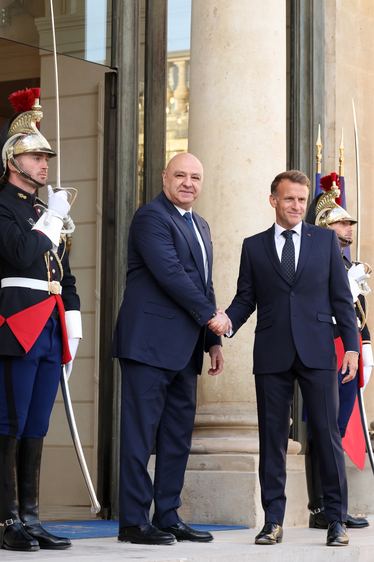 Lübnan Cumhurbaşkanı Avn, Fransa Cumhurbaşkanı Macron ile görüştü
