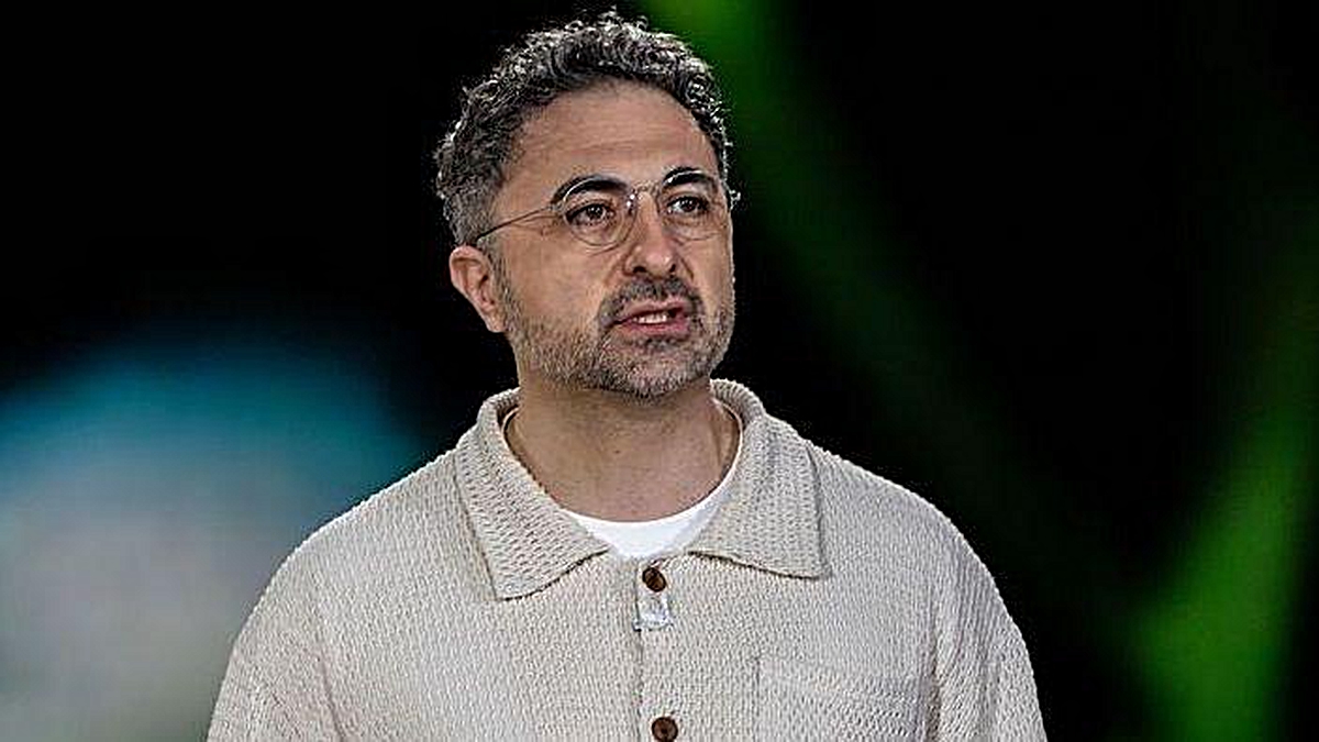 Microsoft CEO’su Süleyman: ‘Teknolojinin yapay zekayı insan gibi ele alması yanlış ve yanıltıcı’