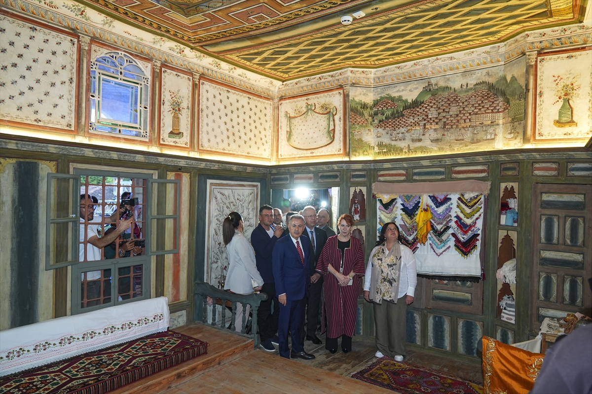 Ödemiş'te Efe kültürü ve geleneksel düğün ritüelleri canlandırıldı