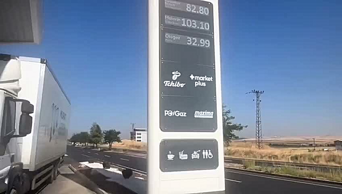 Sezgin Tanrıkulu'dan motorin zammı tepkisi: '100 lirayla 1 litre mazot bile alamıyorsunuz'