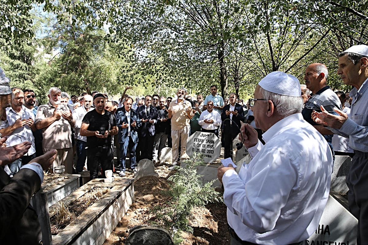 Siirt'te 55 yıl hekimlik yapan Dr. Feridun Bağış'ın cenazesi toprağa verildi