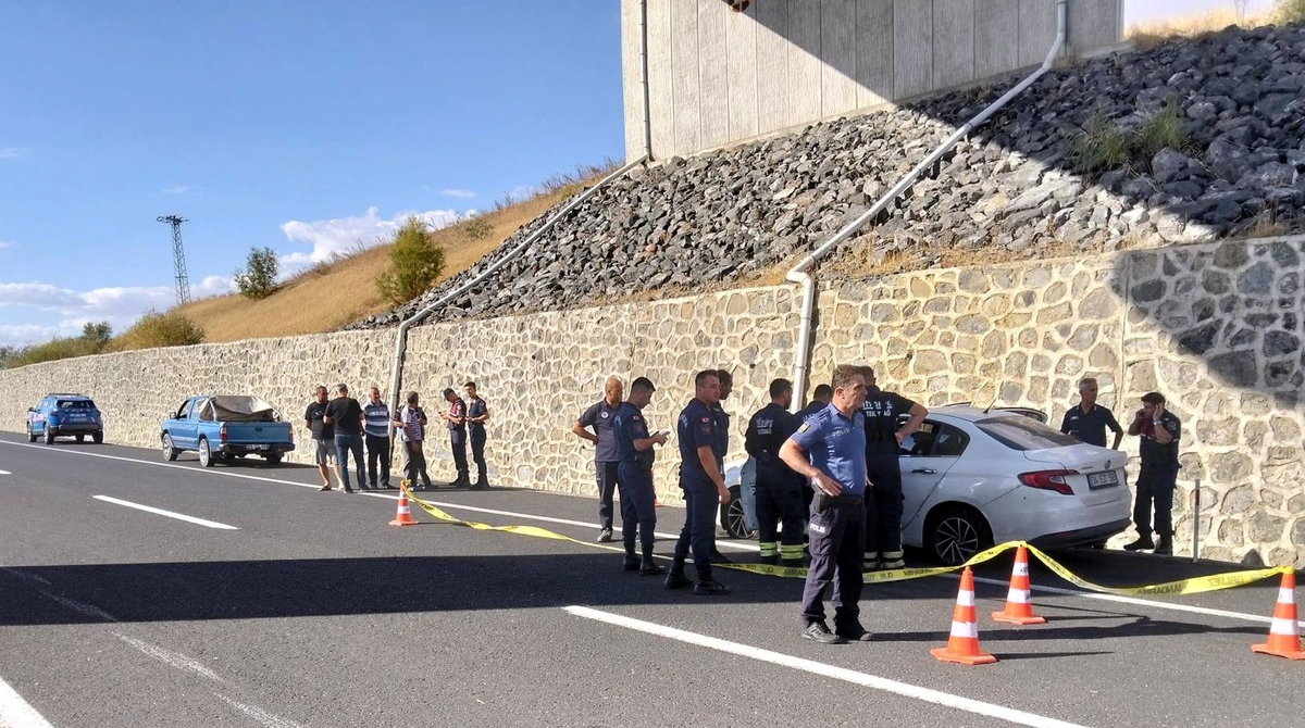 Tekirdağ'da otomobile silahlı saldırı! Kuyumcu toptancısı Hamdi Mor hayatını kaybetti
