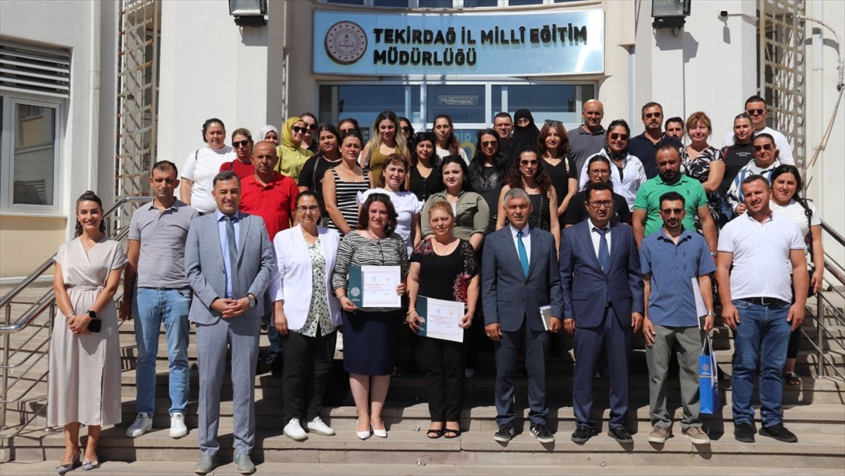 Tekirdağ'da velilere seminer verildi