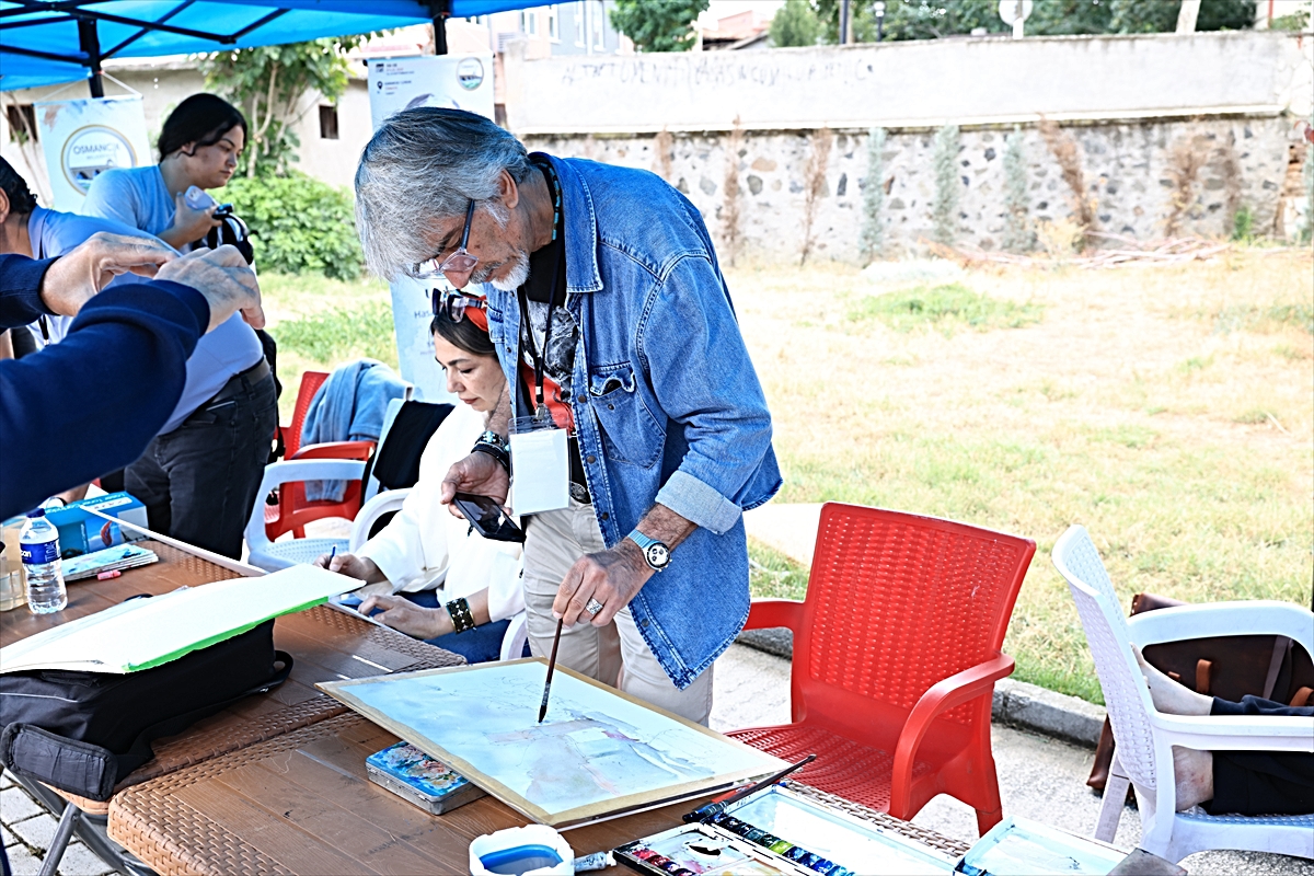 Türkiye ve 3 ülkeden 17 ressam Osmancık'ı resmetti