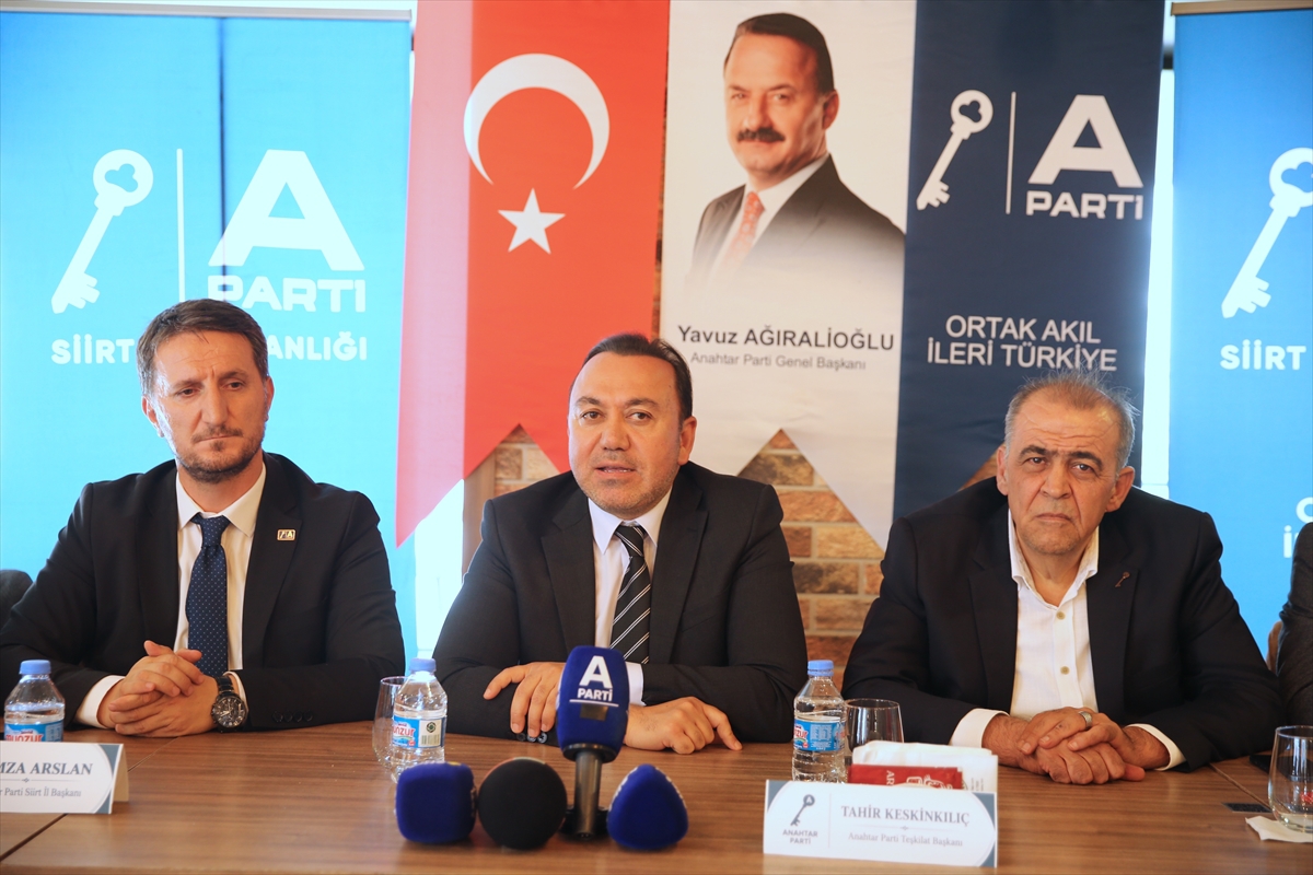 Anahtar Parti'li Keskinkılıç, Siirt'te 78 ilde faaliyet gösterdiklerini söyledi