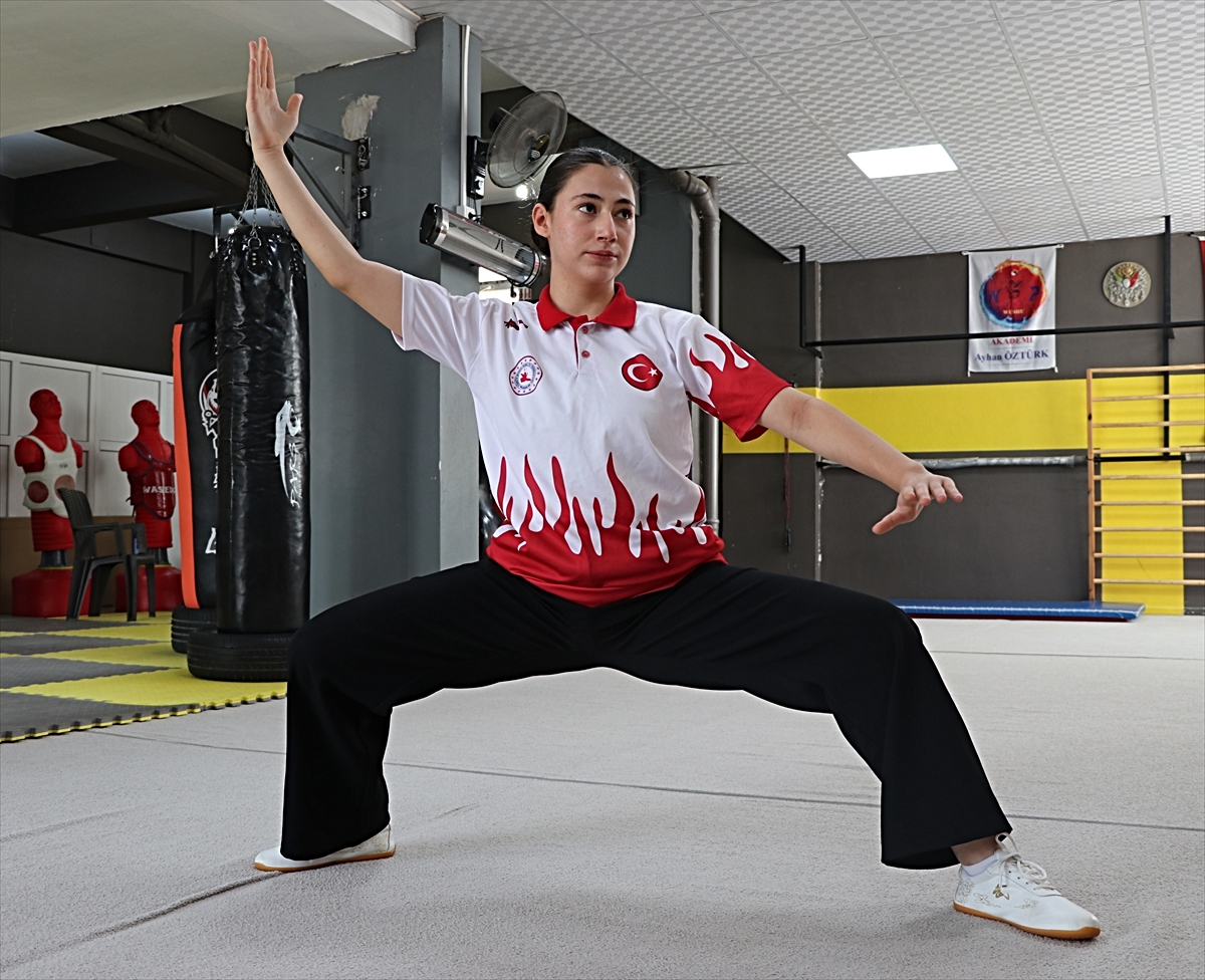 Babasının izinden giden dünya şampiyonu yeni başarılar için çalışıyor