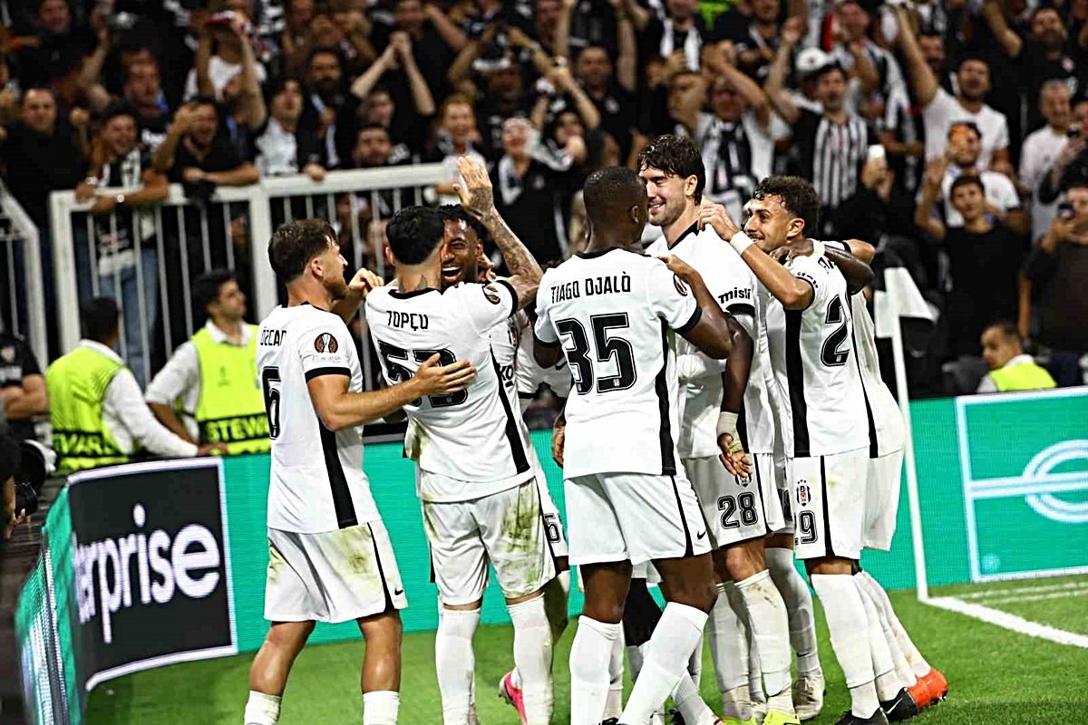 Beşiktaş sahasında kayıpsız devam ediyor