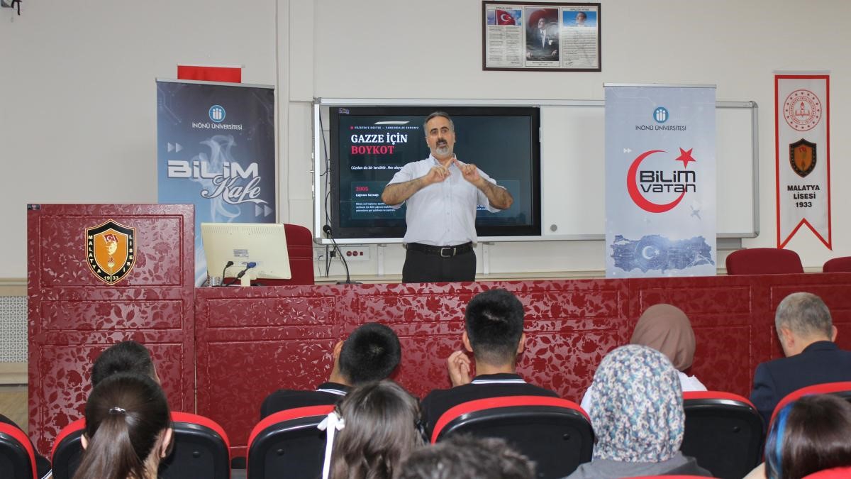 Bilim Kafe’de öğrencilere Gazze’deki eğitim mücadelesi anlatıldı