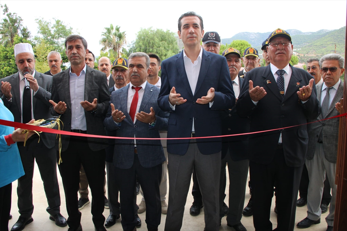 Bozyazı'da 'Okuma Salonu ve Sosyal Yaşam Alanı' açıldı
