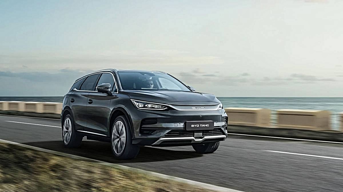 BYD, fren pedalı sorunu nedeniyle 183 bin aracı geri çağırdı