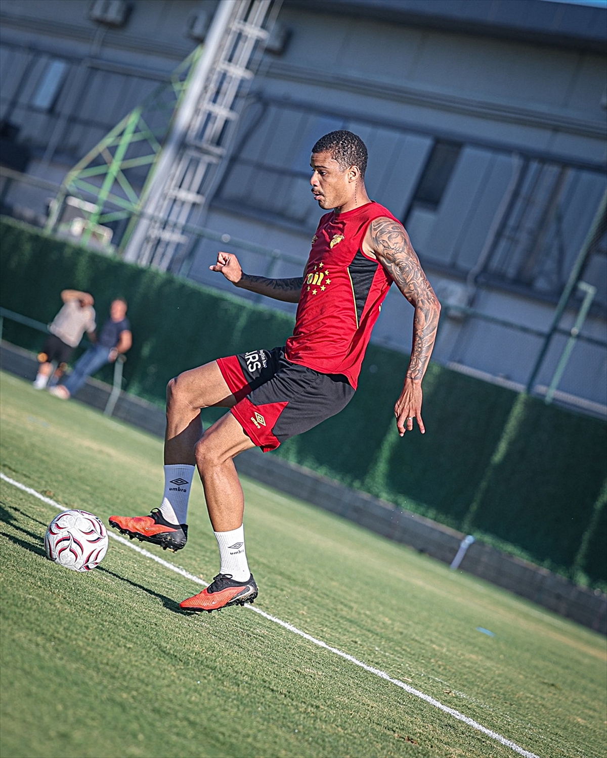 Göztepe, Çaykur Rizespor'u 20 Eylül Pazar saat 20.00'de ağırlayacak