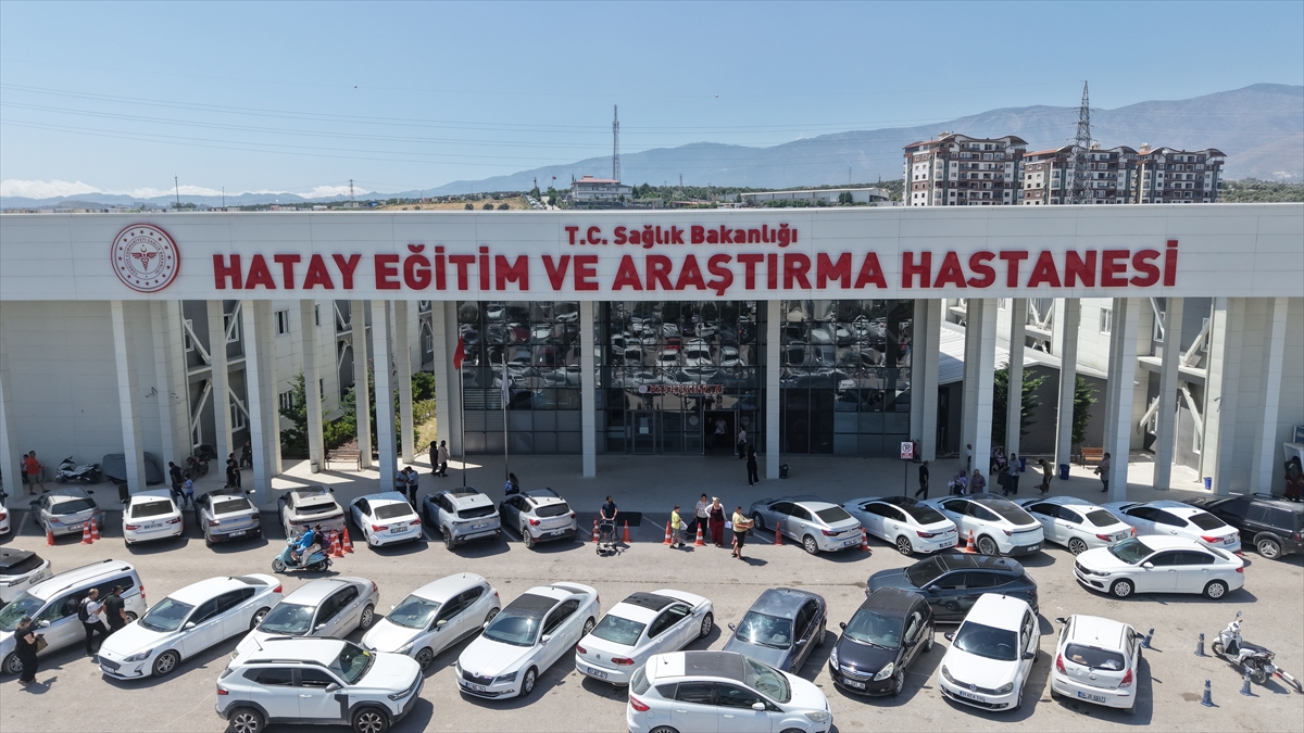 Hatay'da depremler sonrası inşa edilen hastane kalp hastalarının il dışına sevkinin önüne geçti