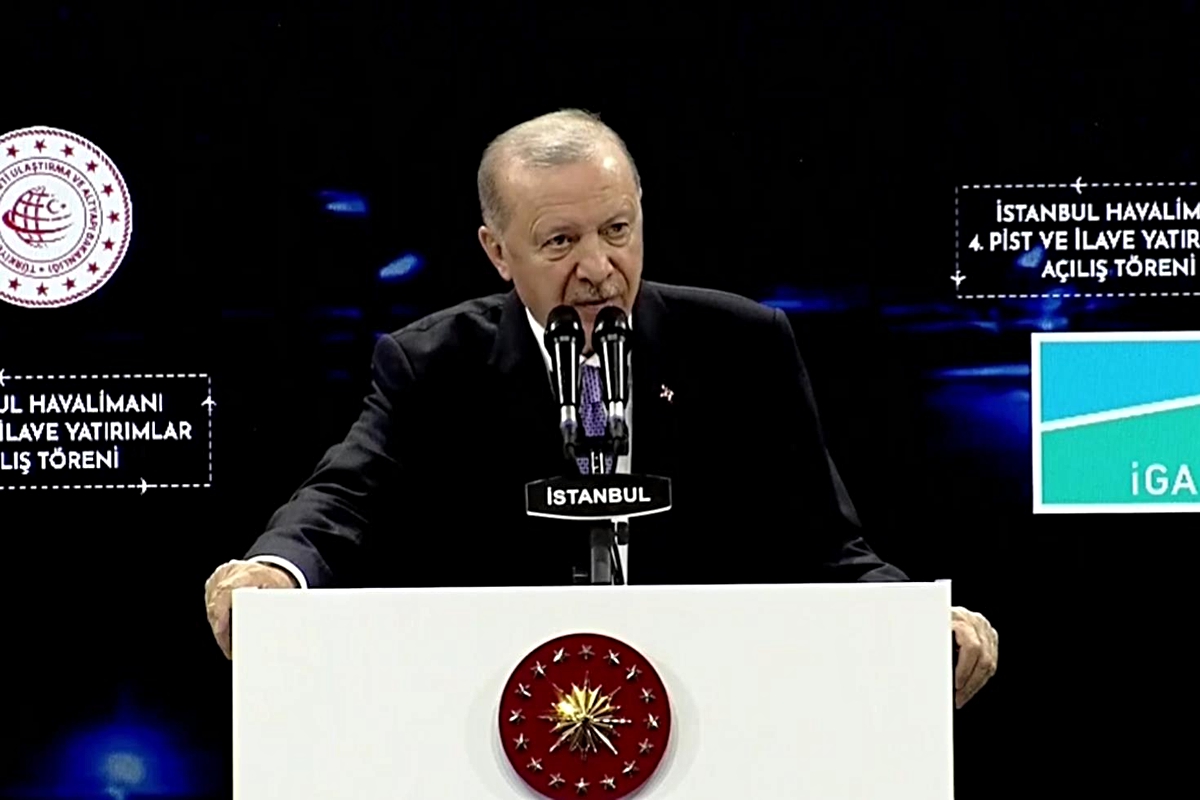 Cumhurbaşkanı Erdoğan: İstanbul Havalimanı’nın 4. pisti küresel bağlantı gücünü artıracak 3 İstanbul Havalimanı'nda 4. pist açılış töreni... "İstanbul Havalimanı küresel bağlantı gücünde dünya lideri" - Haberler
