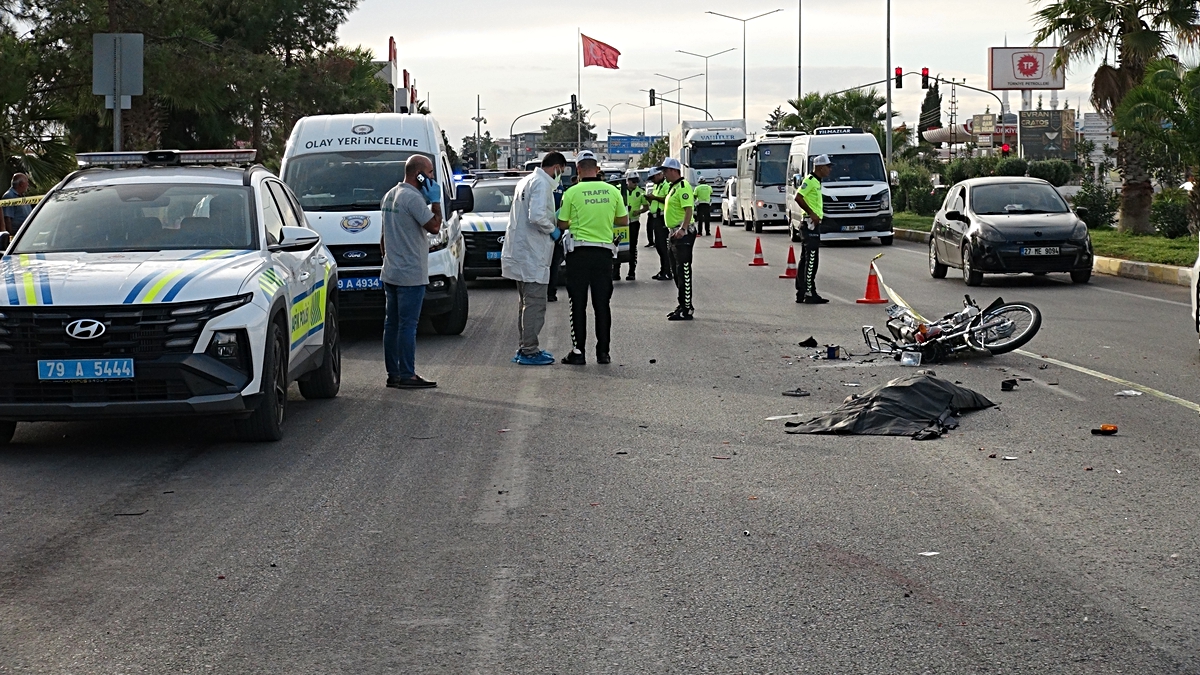 Kilis'te beton mikseriyle çarpışan motosiklette Aytekin öldü, 1 kişi ağır yaralandı