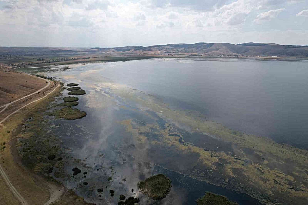 Kuruyan göl eski günlerine kavuştu, şimdiki hedef ise balık tutmak