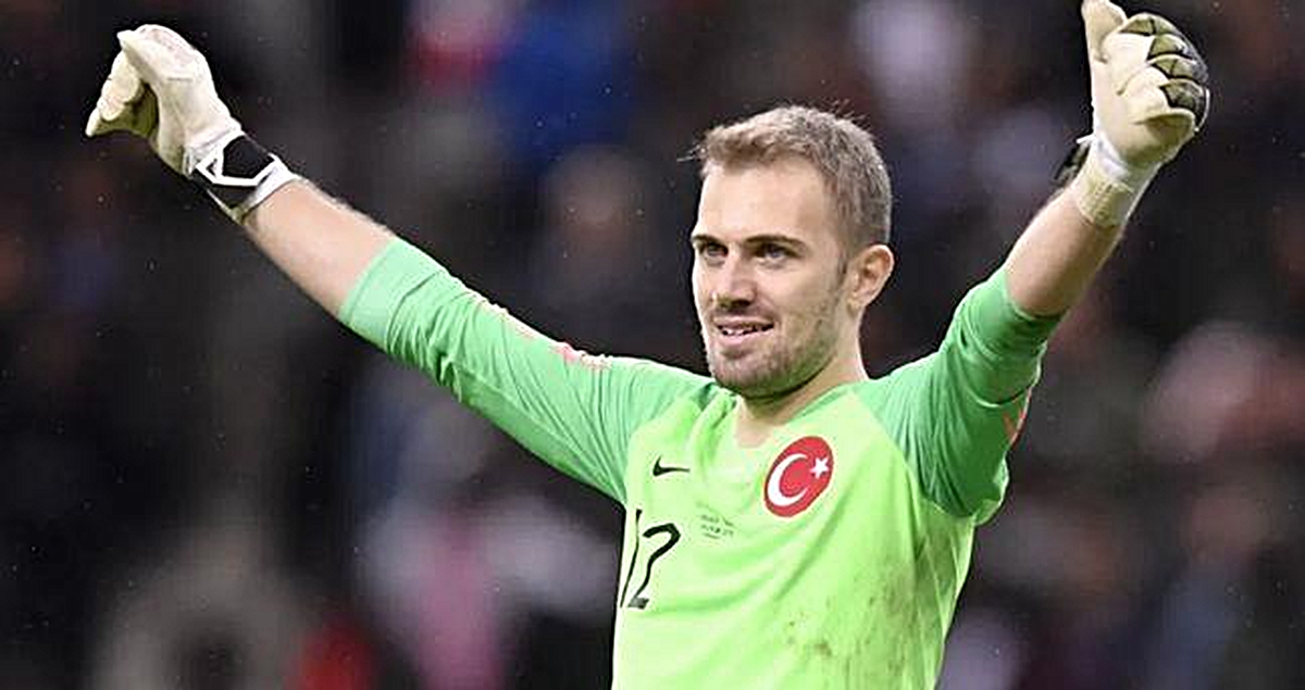 Mert Günok Milli Takım'dan ayrıldı mı? Mert Günok Milli Takım'dan neden ayrıldı?