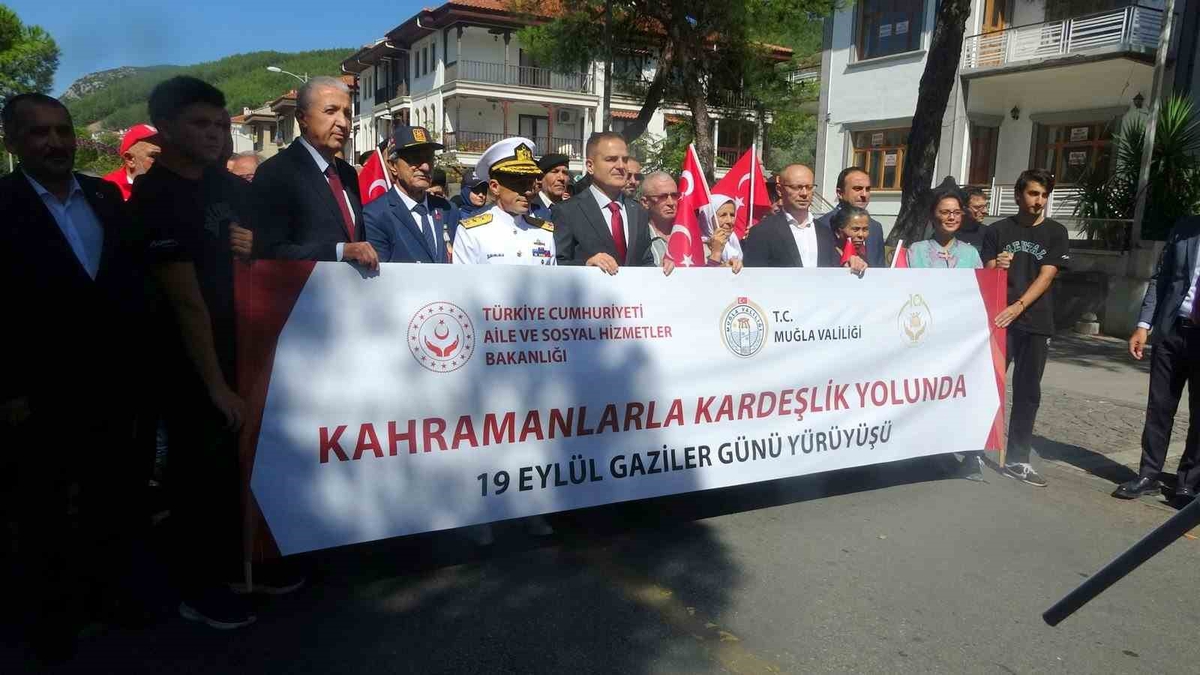 Muğla’da ‘Kahramanlarla Kardeşlik Yolunda’ yürüyüşü düzenlendi