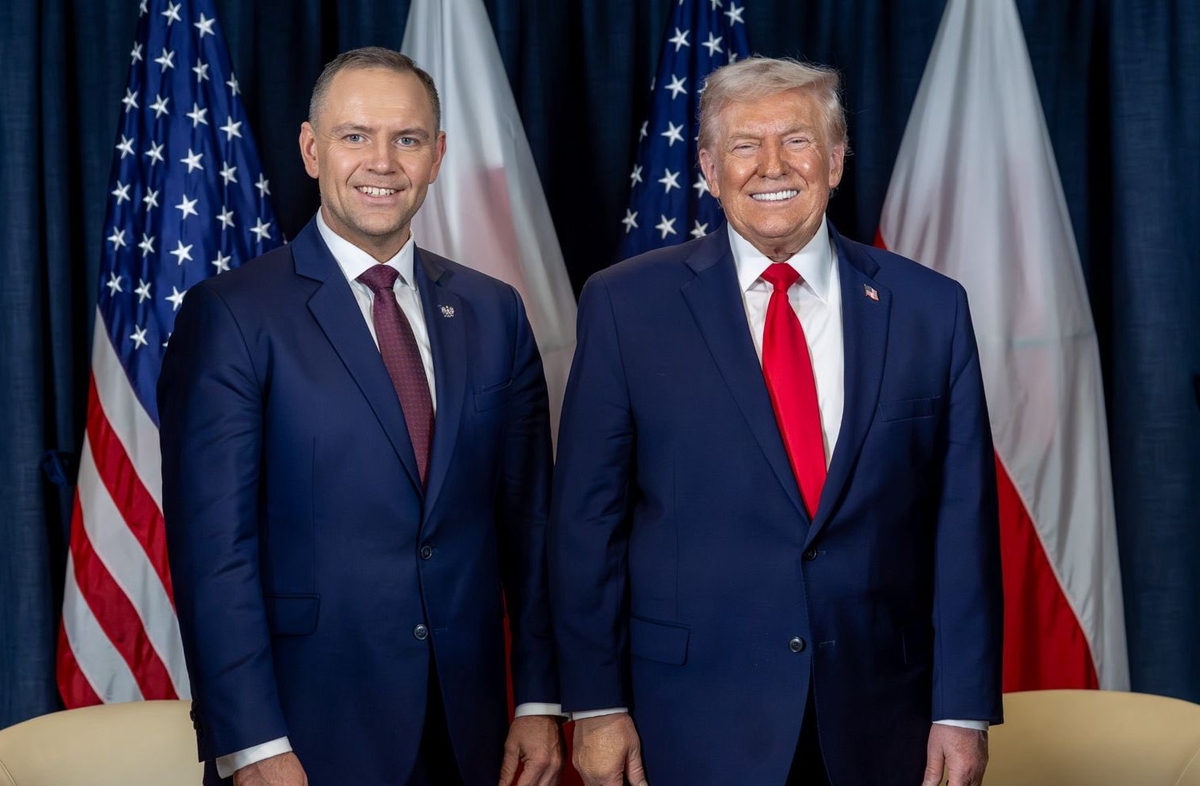 Polonya Cumhurbaşkanı Nawrocki'den Trump'a 'ABD üssü' yanıtı