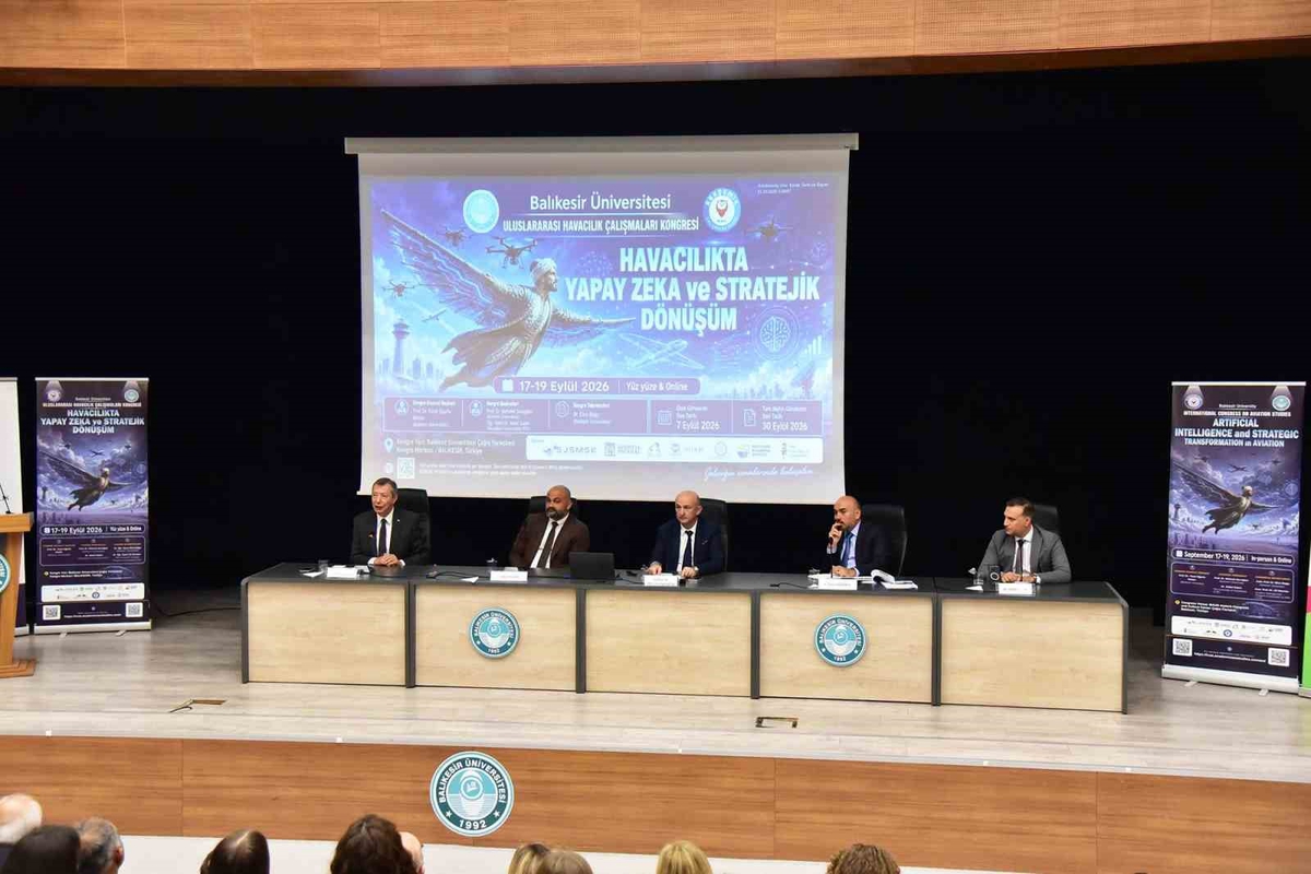 Sivil havacılığın geleceği Balıkesir’de masaya yatırıldı