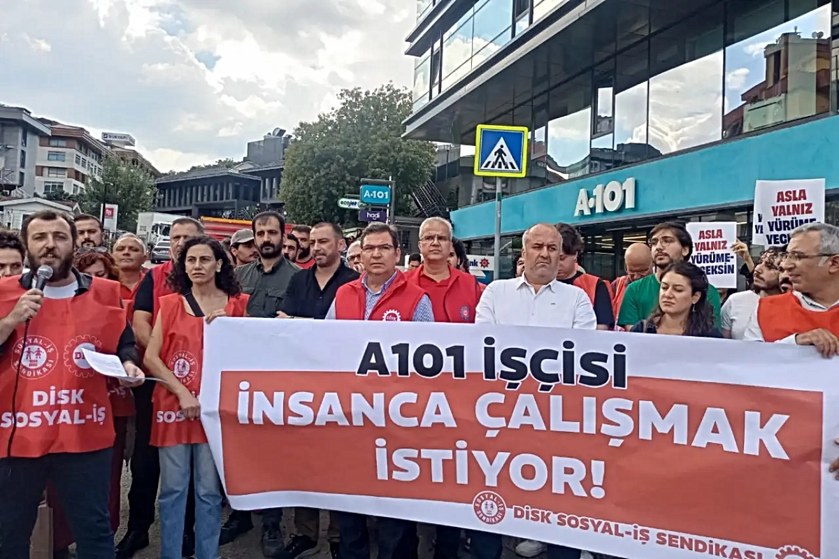 Sosyal-İş, A101 işçileri için eylem yaptı