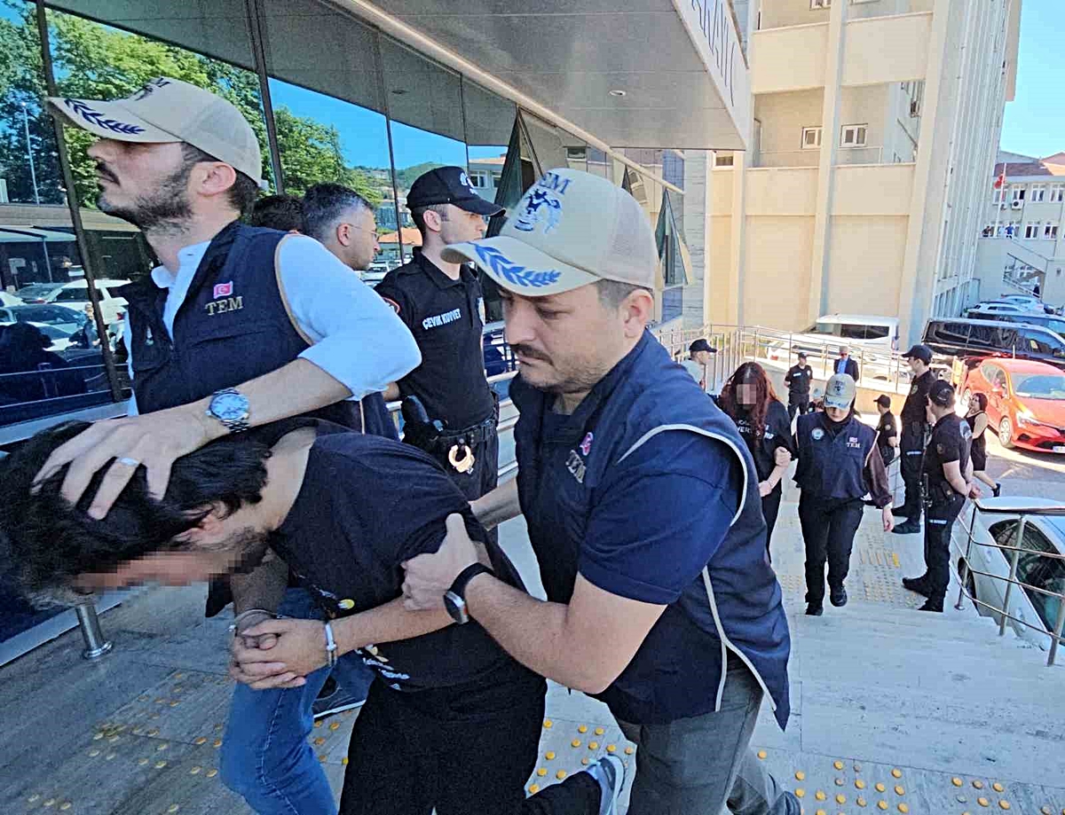Zonguldak’ta terör örgütü operasyonunda tutuklanan 3 öğrenci hakim karşısında