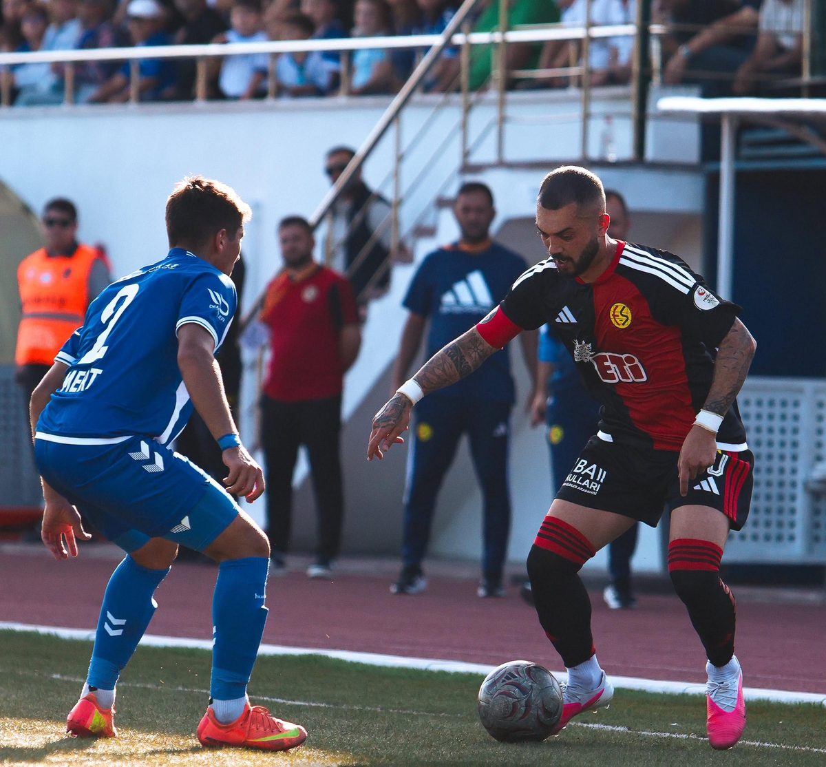 3'üncü Lig 2'nci Grup'ta Bigaspor, Eskişehirspor'u 3-0 yenip ilk galibiyetini aldı