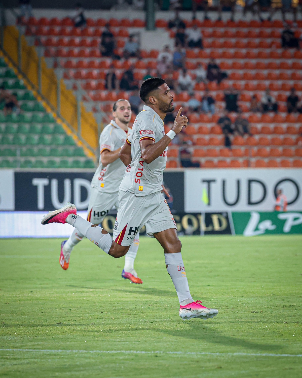 5 maçta 2 puanla sonuncu Göztepe, evinde Çaykur Rizespor'dan ilk puanını almaya çalışacak