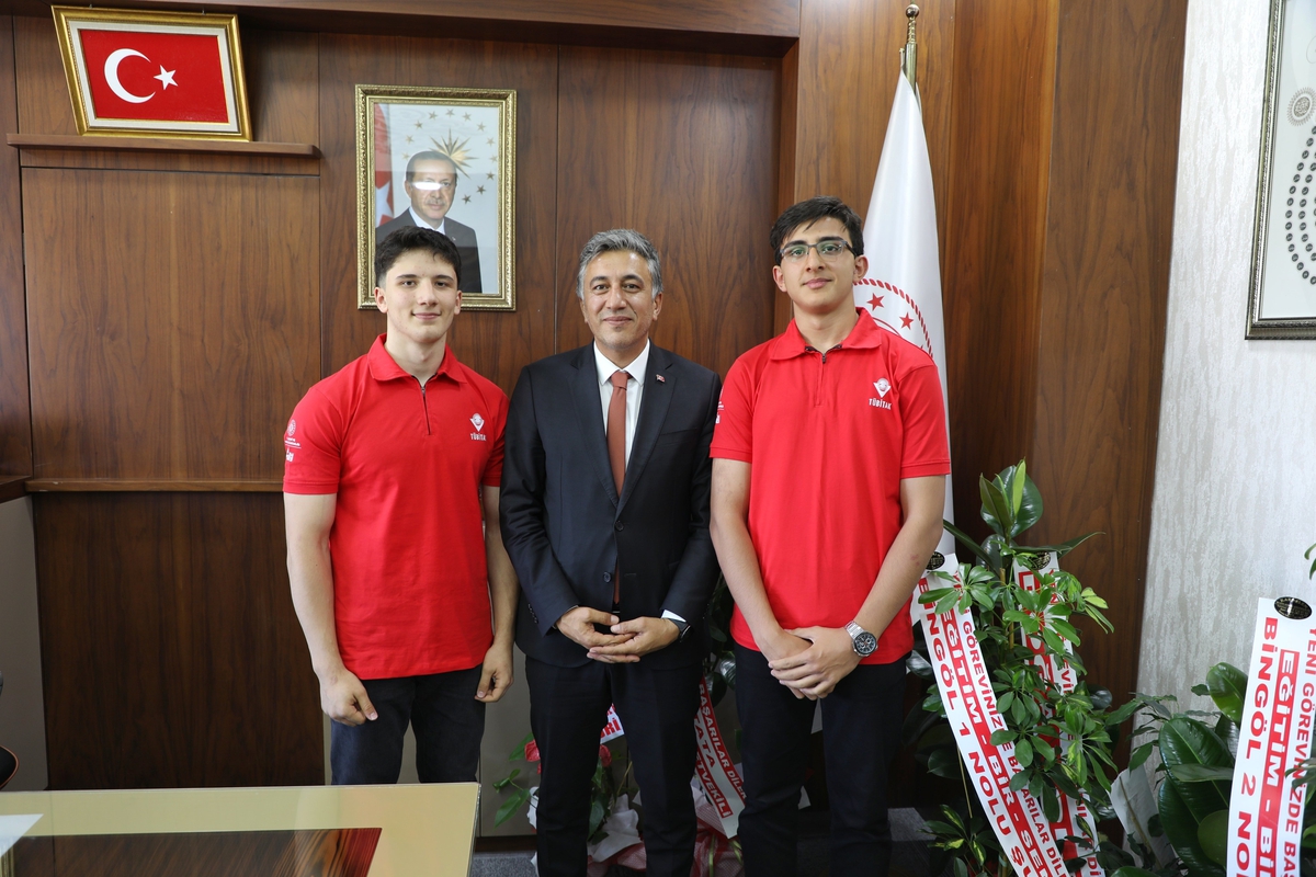 Ağrı BİLSEM öğrencileri TEKNOFEST 2026 Sosyal İnovasyon'da 22 takım arasına girdi