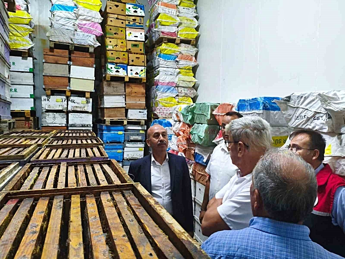 Balıkesir İl Tarım ve Orman Müdürü Düzgün, Havran'da arı ürünleri deposunu inceledi