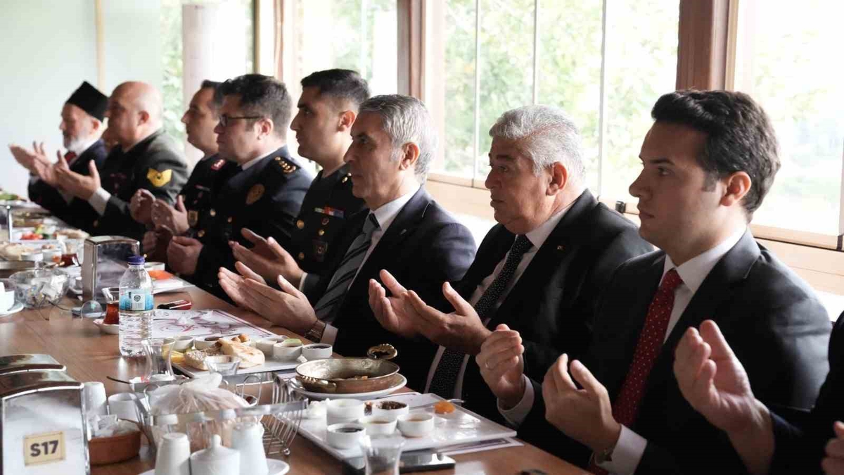 Beypazarı'nda Gaziler Haftası programı çelenkle başladı, gaziler protokolle buluştu