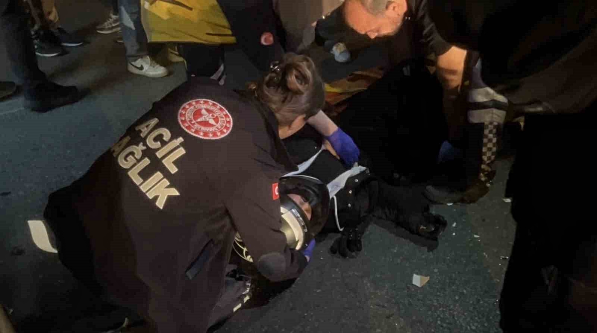 Bursa Mudanya'da motosikletle minibüs çarpıştı, 18 yaşındaki sürücü ağır yaralandı