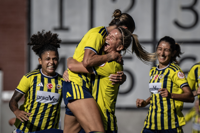 Fenerbahçe, Beşiktaş'ı 3-0 Mağlubetti