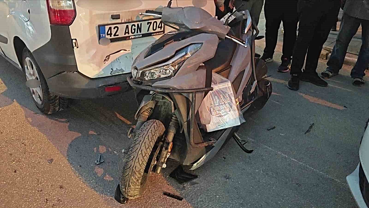 Isparta Yalvaç'ta zincirleme kazada motosiklet sürücüsü yaralandı