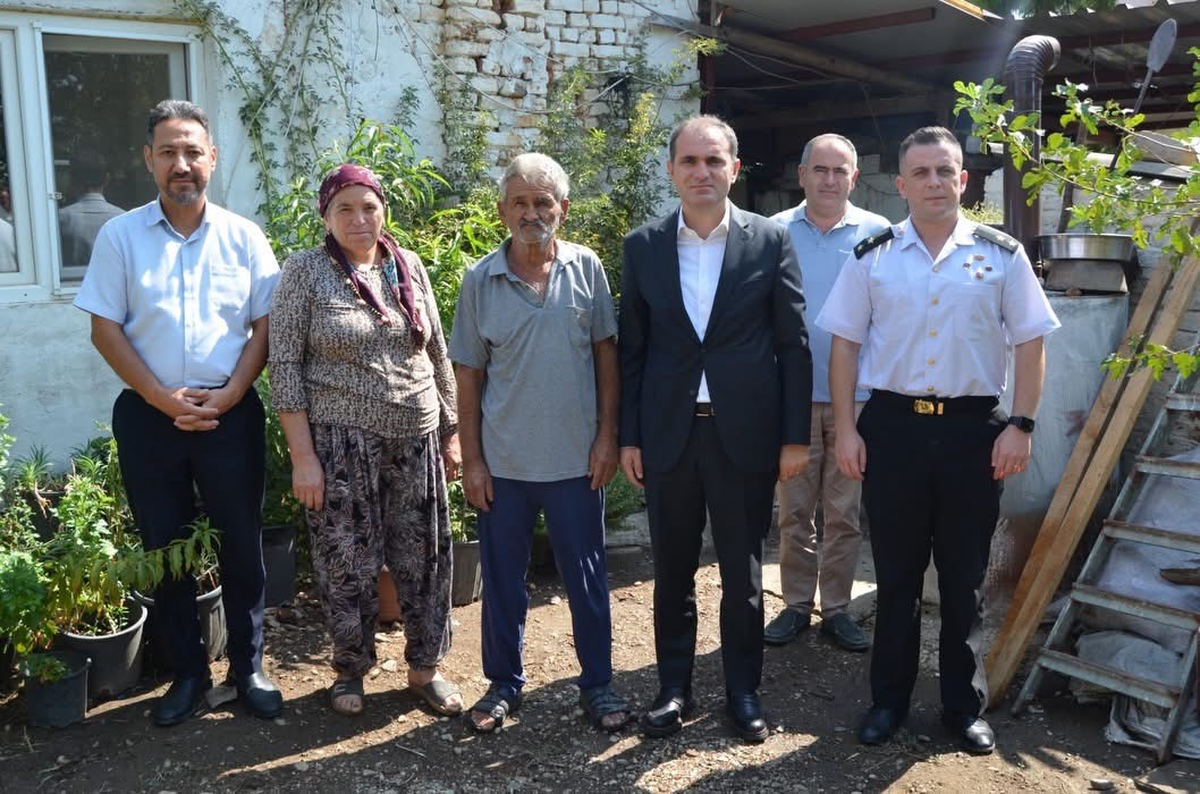 İzmir Bayındır Kaymakamı Murat Mete, Gaziler Günü'nde gazileri ziyaret etti