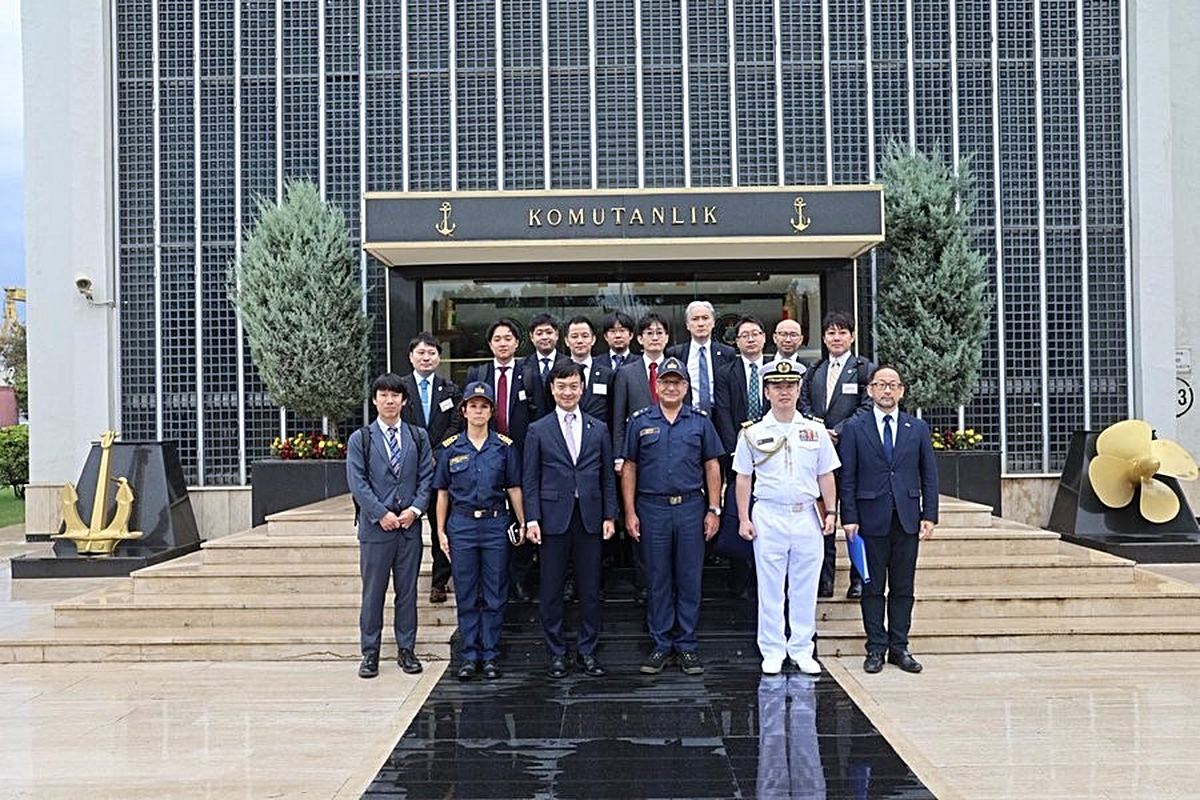 Japonya heyeti İstanbul Tersanesi'nde savunma sanayisi iş birliğini görüştü