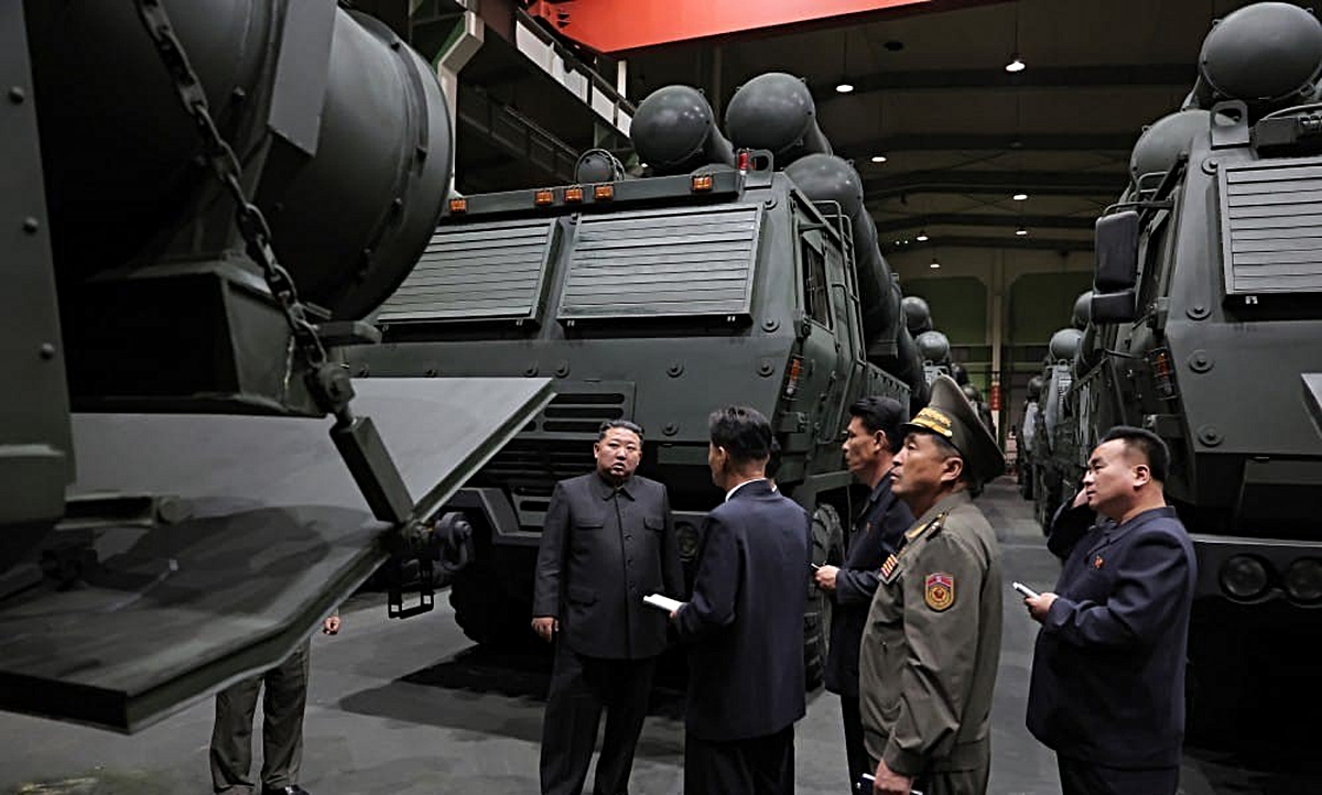 Kim Jong-un İHA ve roketatar üretimini denetledi, yapay zeka entegrasyonunu istedi