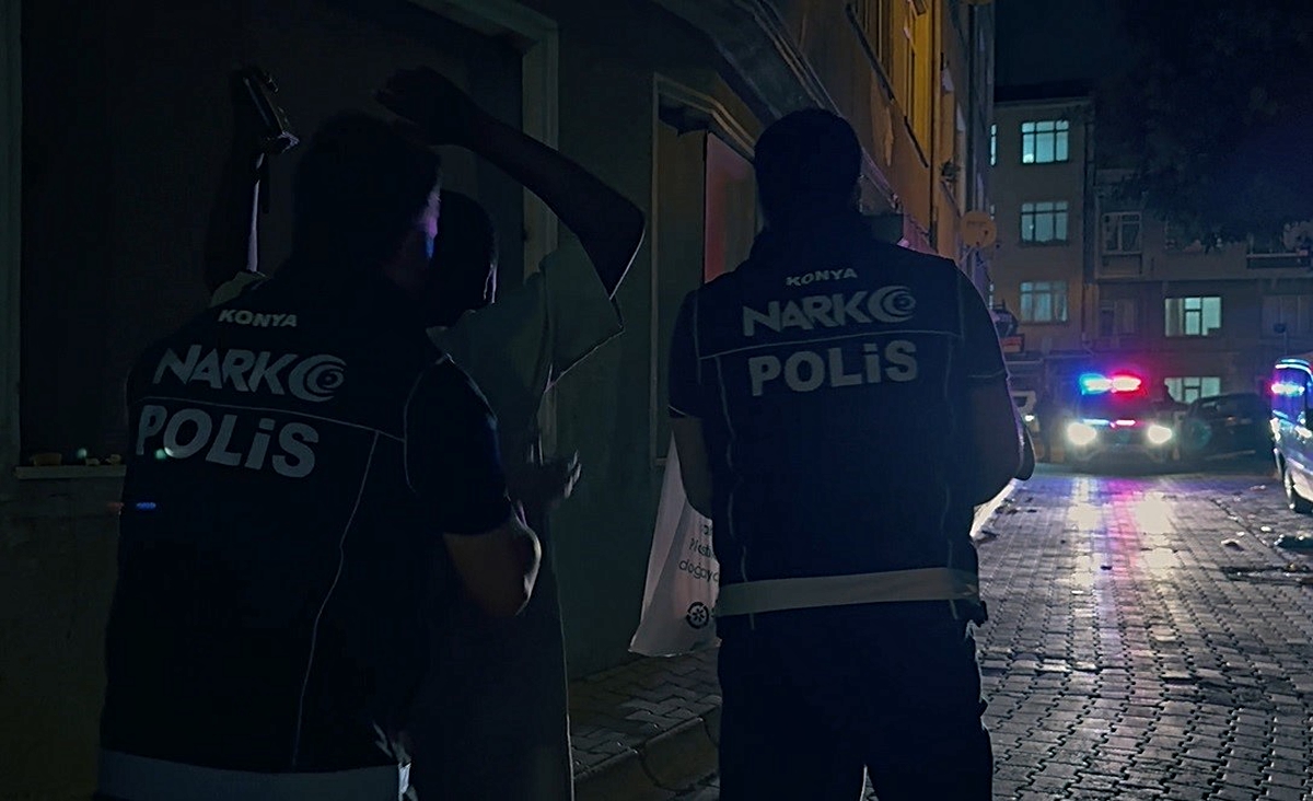 Konya'da Narko-Mercek operasyonunda 1 ton bonzai üretecek hammadde ele geçirildi