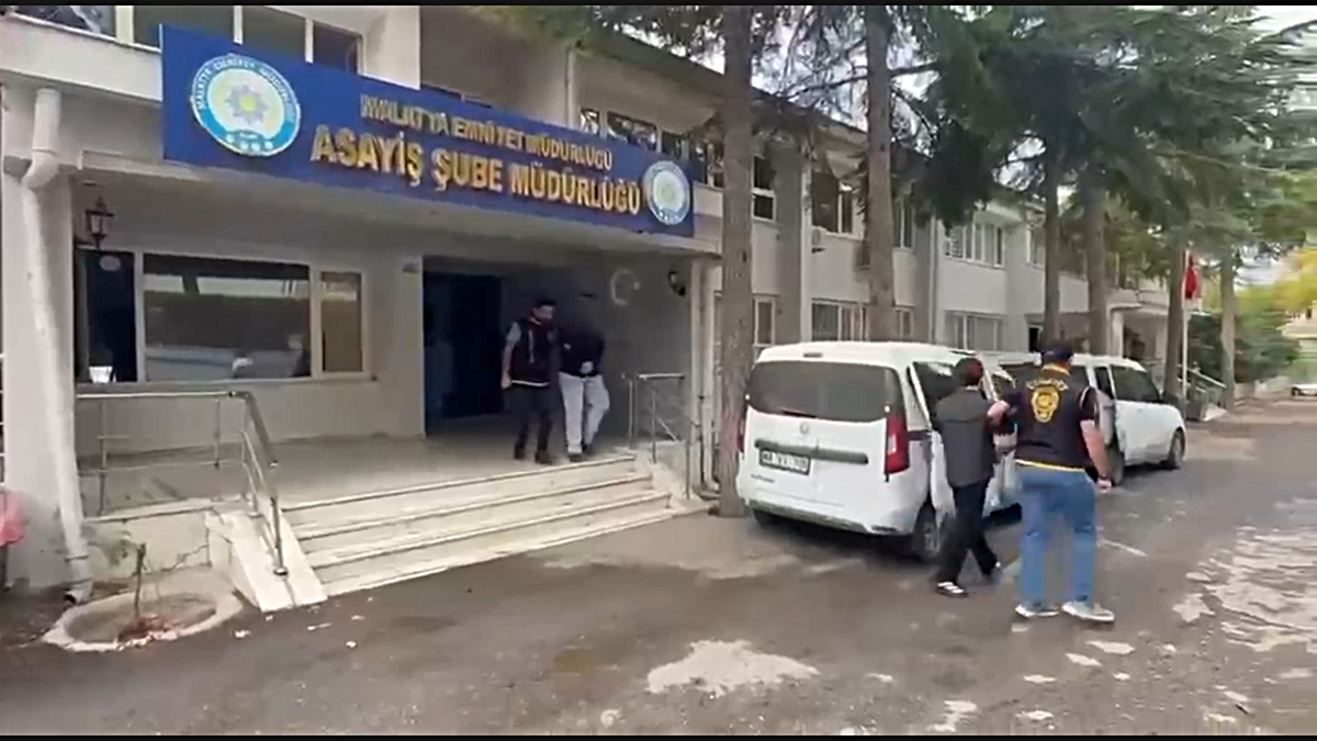 Malatya Yeşilyurt’ta iş yeri kurşunlama olayına karışan 6 şüpheliden 5’i tutuklandı