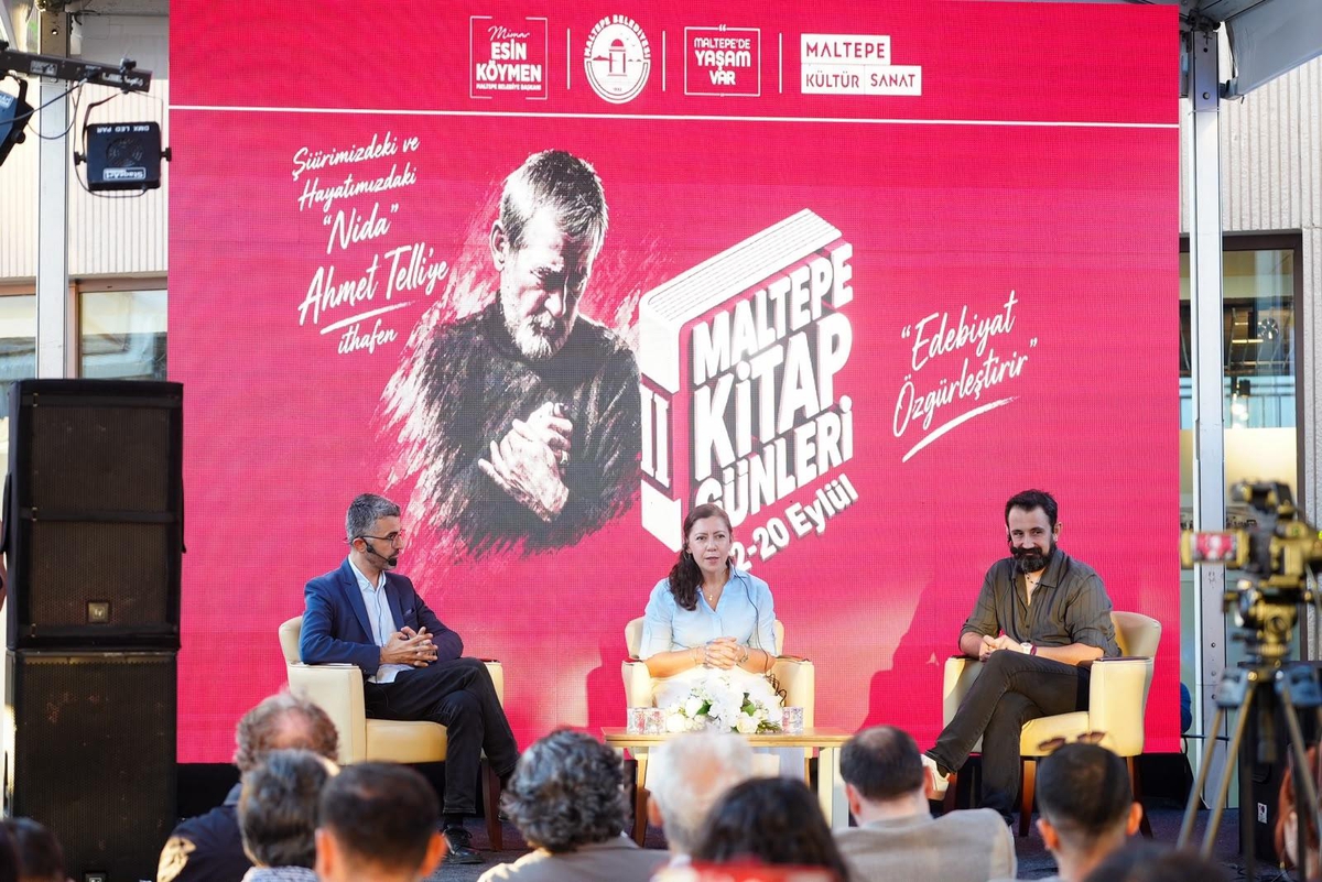 Maltepe'nin sinema hafızası Kitap Günleri'nde konuşuldu: Maltepe'nin ruhu filmlere siniyor
